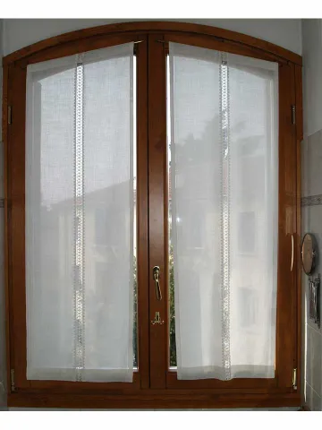 Finestra in legno
