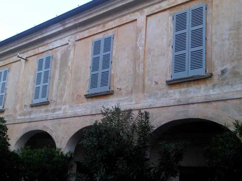 Persiane in legno di abete lamellare (dopo sostituzione)