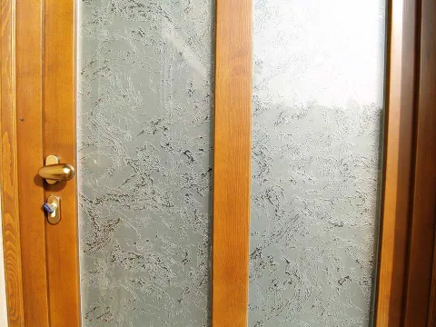 Portoncino d'ingresso in legno massello