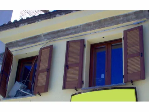 Finestre e persiane in legno